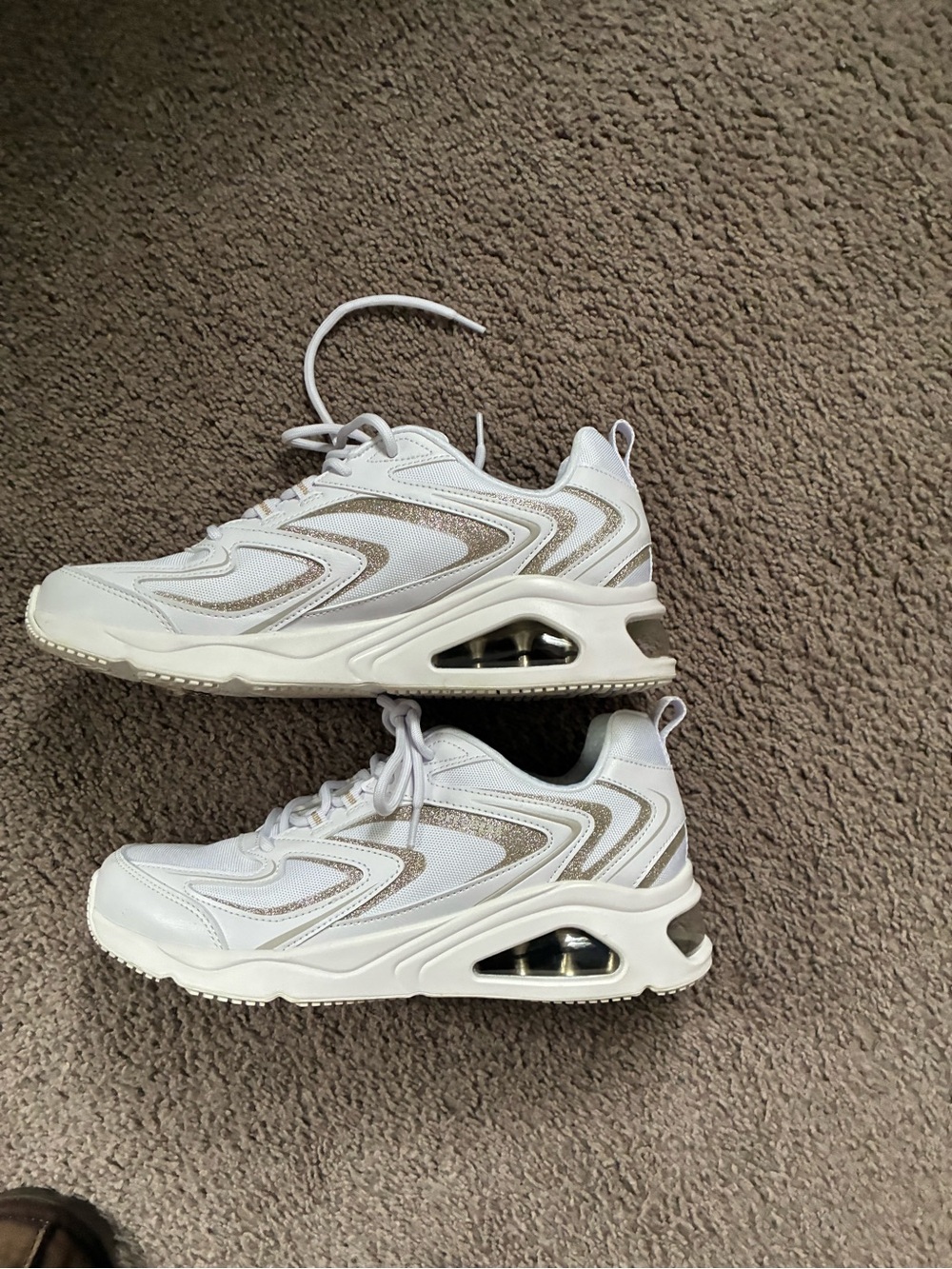 Sketchers White Women's Athletic Sneakers with Metallic Accents 9.5